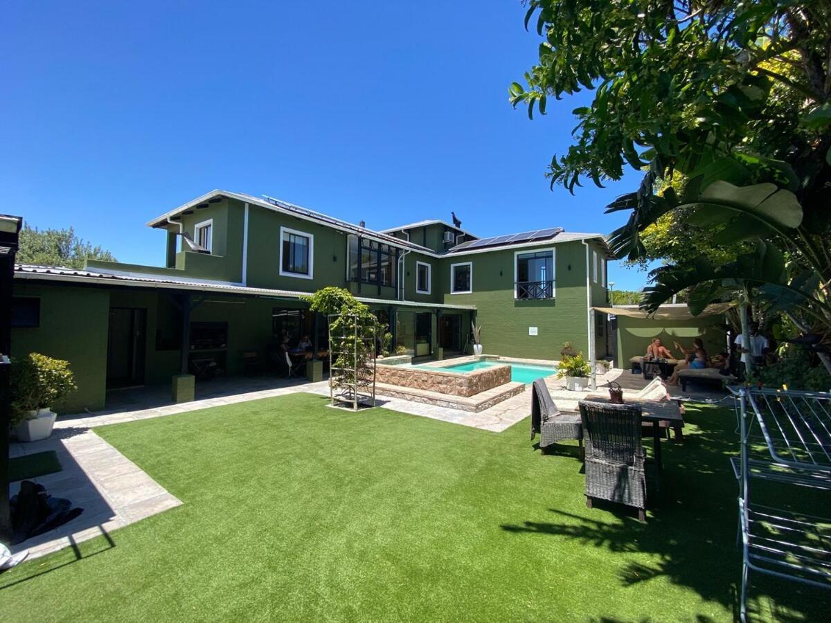 Villa Mayana - & Remote Work With Pool Cape Town
